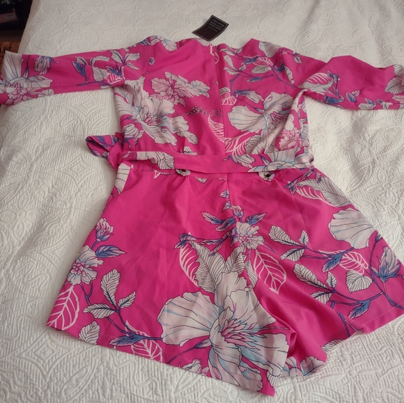 Pink 3/4 sleeves romper - Picture 5 of 9